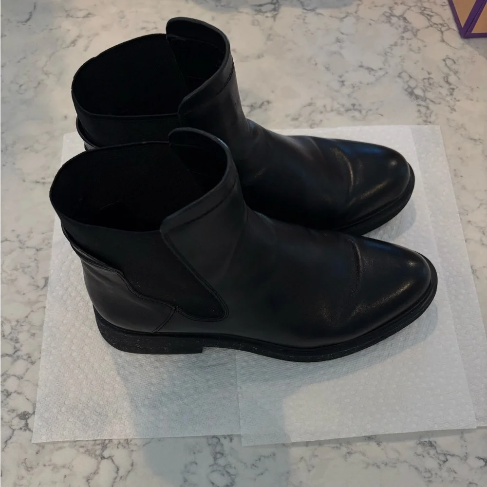 Franco Sarto woman’s Black Boots - Picture 1 of 4